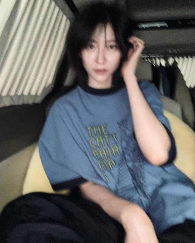 톤온톤 패션의 정석을 보여준 박지현. 인스타그램 @voyavivirel