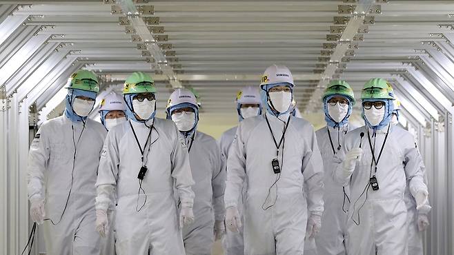 삼성디스플레이 아산캠퍼스 방문한 이재용 회장