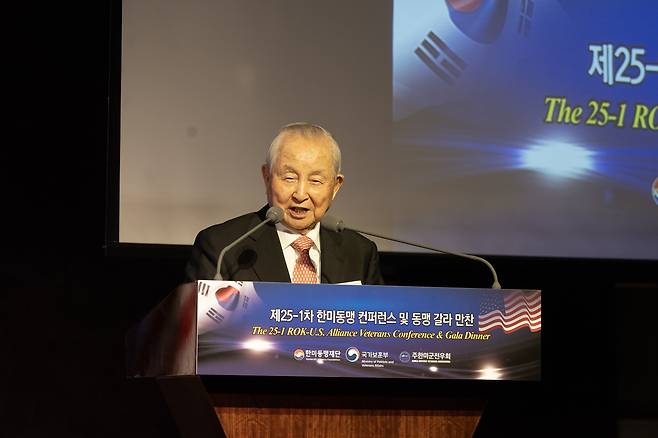 한미동맹재단과 주한미군전우회에서 오늘(9월 17일 수요일) 극동방송 이사장 김장환 목사에게 제2회 한미동맹대상을 수여했다. (사진제공: 극동방송)