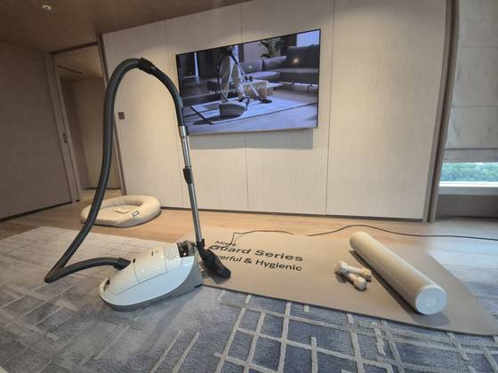 17일 독일 프리미엄 가전 브랜드 밀레가 서울 삼성동 웨스틴 서울 파르나스 호텔에서 먼지봉투형 진공청소기 ‘가드(Guard) 시리즈’ 런칭 행사를 열었다. 이우림 기자