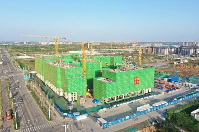 중국 허베이성 슝안신구에서 아파트 공사가 진행되고 있다. 슝안 신화 뉴시스