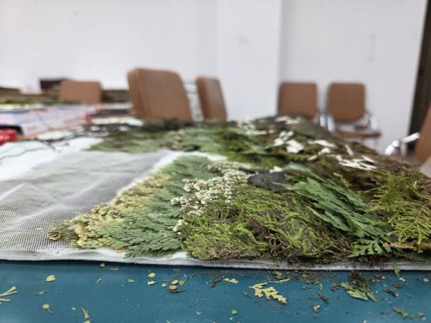 압화 조립후 진공마감 단계 과정1. <한국압화박물관 제공>