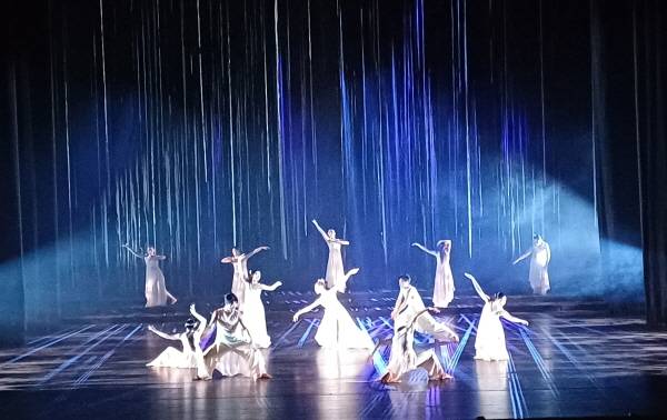 4장 혼란_그곳에 머물다