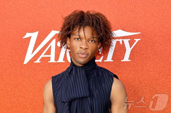 가수 데이비드(D4vd)가 2023년 8월 10일(현지시간) 캘리포니아주 할리우드 노이에하우스 로스앤젤레스에서 열린 '버라이어티 파워 오브 영 할리우드'(Variety Power of Young Hollywood) 행사에 참석한 모습. ⓒ AFP=뉴스1 ⓒ News1 윤다정 기자