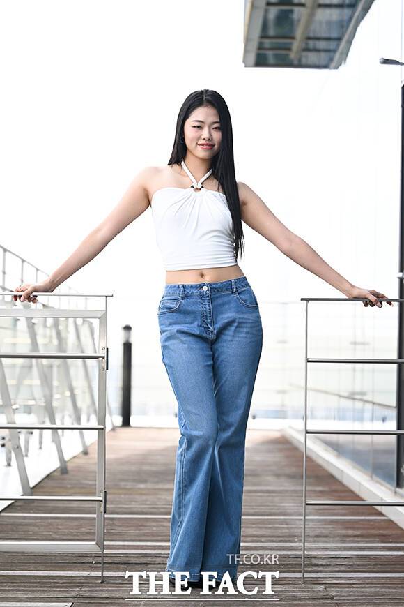 영빈은 17일 오후 6시 데뷔곡 '프릭 쇼'를 발매하고 정식 데뷔한다. 이로써 영빈은 '더 딴따라' TOP5 중 가장 먼저 데뷔의 기쁨을 누리게 됐다./서예원 기자