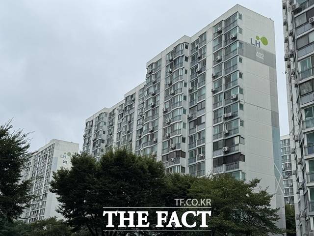 가장 속도가 빠른 곳은 3·4단지와 5단지다. 두 단지는 지난 5월 가장 먼저 정비구역으로 지정·고시됐다. /황준익 기자