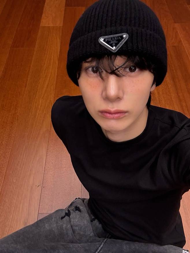 몬스타엑스 형원 주근깨 메이크업(출처 : 인스타그램 @ coenffl)