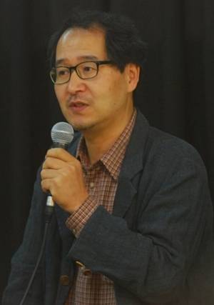 소종민 문학평론가