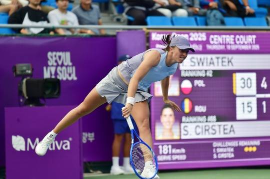 시비옹테크의 18일 경기 모습. 사진[연합뉴스]