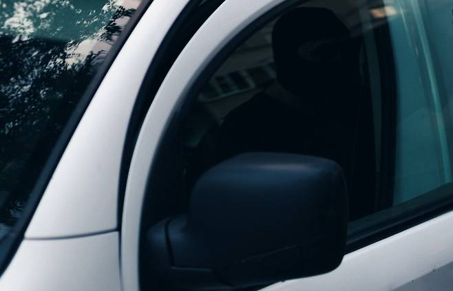 초등생 실종 자매를 경찰 신고 없이 2시간 동안 데리고 있던 혐의를 받는 50대 남성이 징역 6개월을 선고받았다. 위 사진은 기사 내용과 무관한 자료사진/사진=게티이미지뱅크