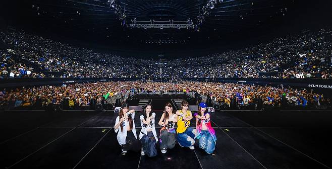 르세라핌 잉글우드 공연 현장 사진 /사진제공=쏘스뮤직