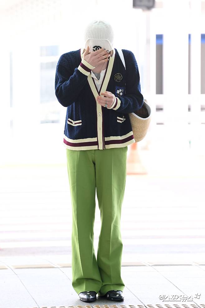 지드래곤, 천하의 지용이도 공항패션은 부끄럽다