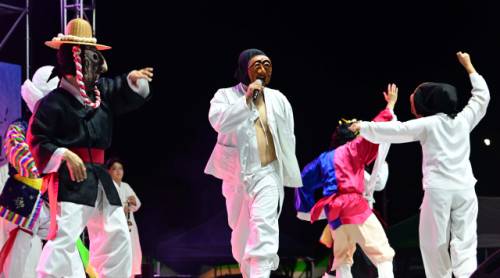 ◇ ‘천하제일탈연구소(천탈)’ 공연 모습. 강원일보 DB