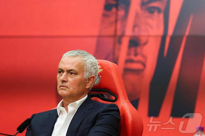 벤피카 사령탑에 부임한 조제 모리뉴 감독. ⓒ AFP=뉴스1