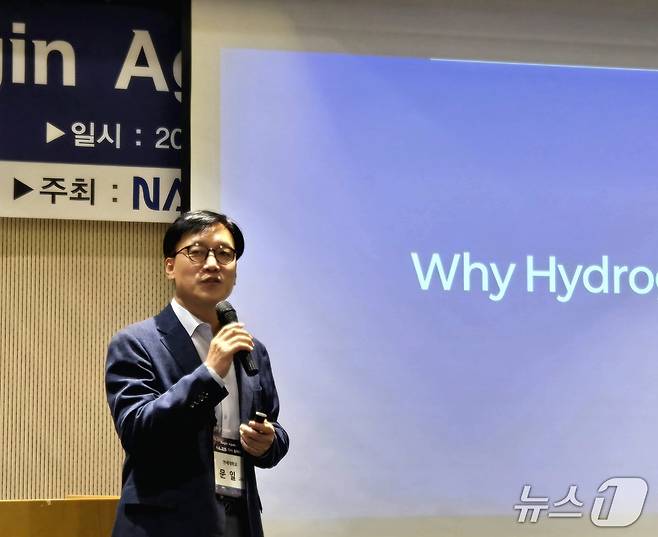 문일 연세대 화공생명공학과 교수가 19일 한국공학한림원(NAEK)이 서울 서대문구 연세대 글로벌라운지에서 개최한 수소토론회에서 발언하고 있다. 2025.09.19/뉴스1 김성식 기자