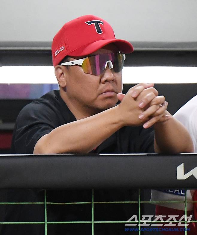 16일 광주 기아 챔피언스필드에서 열린 한화-KIA전. KIA 이범호 감독이 경기를 지켜보고 있다. 광주=정재근 기자 cjg@sportschosun.com/2025.9.16/