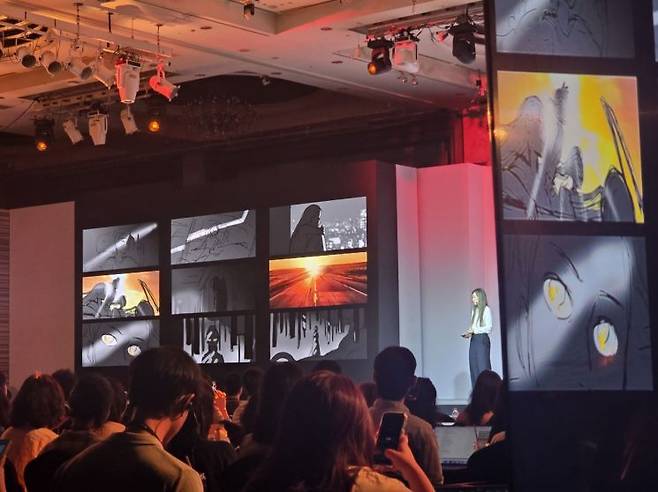 영화 '케이팝 데몬 헌터스' 제작 과정을 설명하는 매기 강 감독