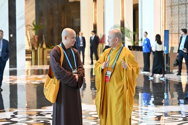 17일 카자흐스탄 아스타나에서 개막한 세계전통지도자회의 참석자들./카자흐스탄 상원