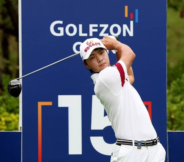 2025년 한국프로골프(KPGA) 투어 골프존 오픈에 출전한 이형준 프로가 1라운드에서 경기하는 모습이다. 사진제공=KPGA (사진을 무단으로 사용하지 마십시오.)