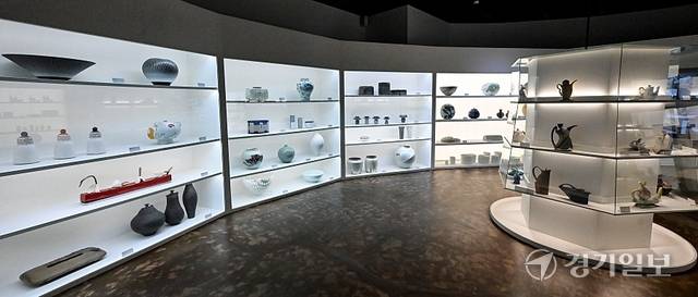 상설 전시 '현대도예, 오디세이' 내부 전경. 홍기웅기자