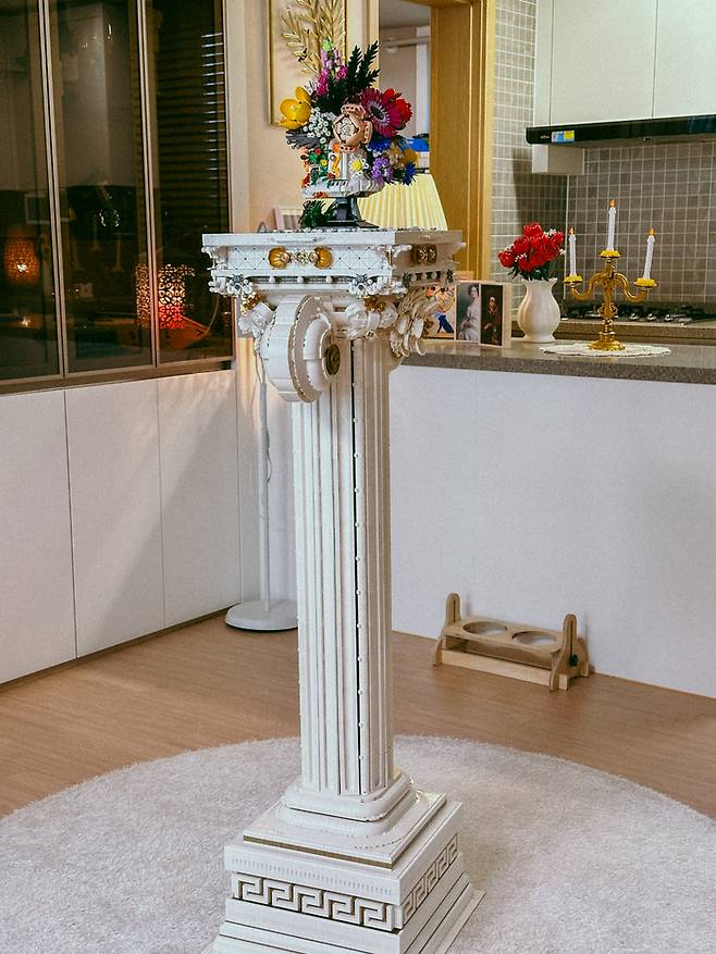 선지우 디자이너의 작품 ‘신의 입성’ / 사진=권효정 여행+ 기자