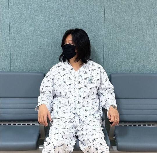 윤도현이 첫 방사선 치료 당시 찍었던 사진. 윤도현 인스타그램 캡처