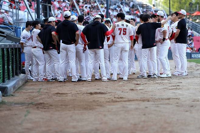 ▲ 힘이 빠진 경기력에 경기장을 외면하는 KIA 팬들의 수는 계속 늘어나고 있다 ⓒKIA타이거즈