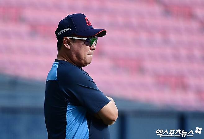 김태형 감독이 이끄는 롯데 자이언츠가 19일 창원 NC 다이노스전에서 5위 탈환에 도전한다. 사진 엑스포츠뉴스 DB