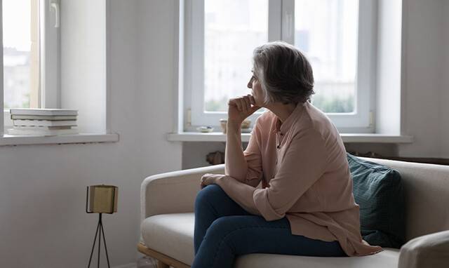 만성 불면증을 겪는 사람은 뇌 노화와 치매 발생 위험이 커진다는 연구 결과가 나왔다｜출처: 클립아트코리아