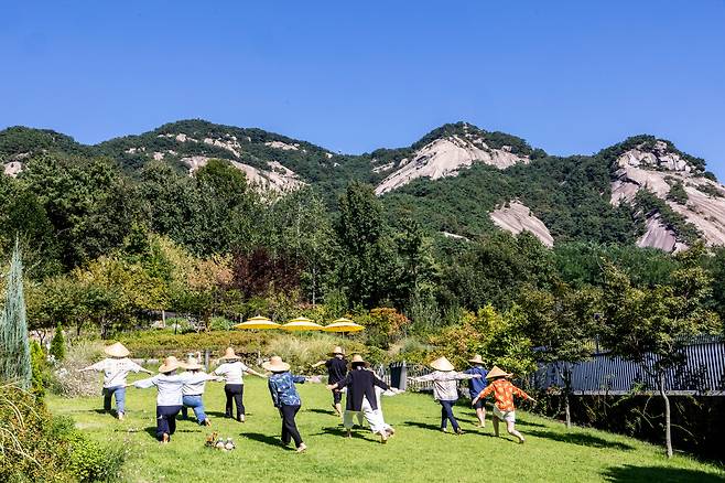 '수락 휴'와 코스로 엮어볼만한 '불암산 산림 치유센터'에선 다양한 치유 프로그램을 운영한다. 평일엔 예약제, 주말엔 선착순 방문 이용 가능하다. / 이신영 영상미디어 기자