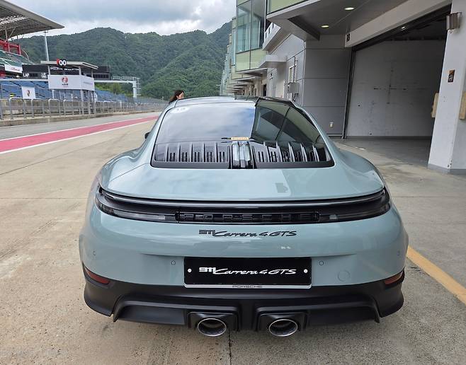 포르셰 신형 911 카레라 4 GTS. /권유정 기자