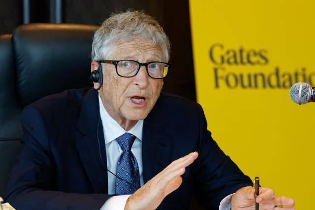빌 게이츠 게이츠재단 이사장이 지난달 21일 서울의 한 호텔에서 외교부 출입기자단과 기자간담회를 하고 있다. 뉴스1