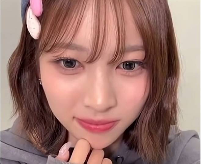 라이브 방송 중인 리센느 메이. 사진l유튜브 캡처