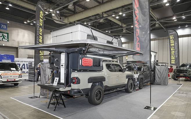 국산 픽업 트럭인 기아 타스만을 활용한 캠핑카 [한국자동차기자협회 제공]