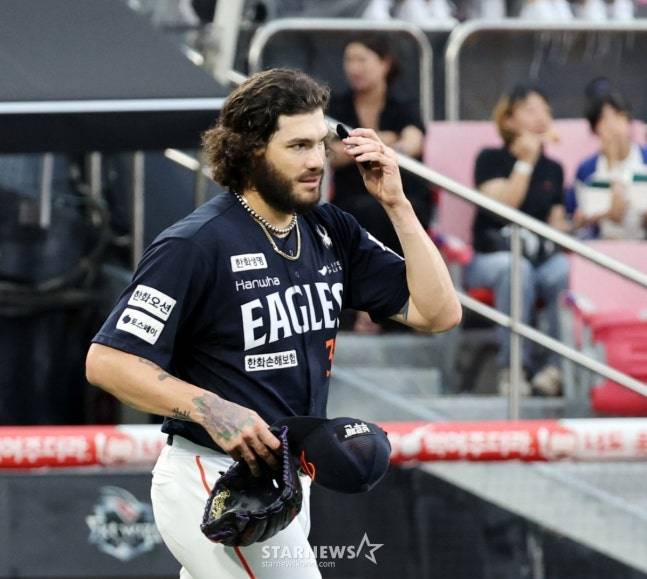 한화 이글스 외국인 투수 코디 폰세. /사진=강영조 선임기자