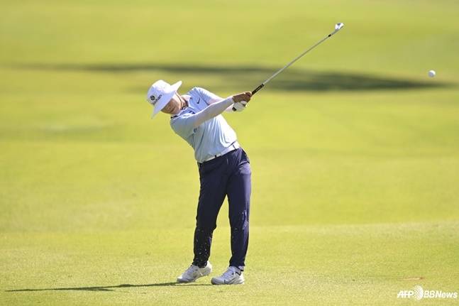 이소미가 20일(한국시간) 미국 아칸소주 로저스의 피너클 컨트리클럽(파71)에서 열린 미국여자프로골프(LPGA) 투어 월마트 NW 아칸소 챔피언십 1라운드에서 샷을 날리고 있다. /AFPBBNews=뉴스1