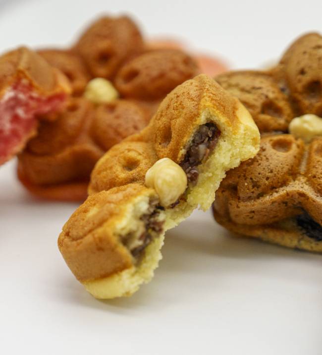 경남한우리가 생산하는 벚꽃구운찰떡. /경남한우리