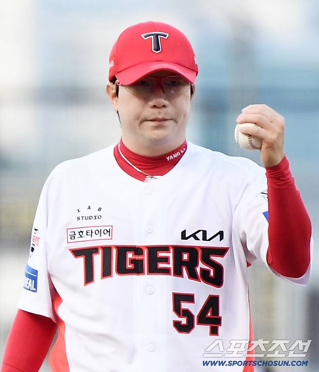 24일 광주 기아 챔피언스필드에서 열린 LG-KIA전. KIA 선발투수 양현종이 투구를 준비하고 있다. 광주=정재근 기자 cjg@sportschosun.com/2025.7.24/