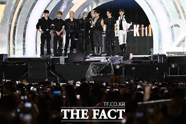 '2025 더팩트 뮤직 어워즈(THE FACT MUSIC AWARDS, TMA)'가 또 한 번 글로벌 팬들에게 깊은 인상을 남긴 가운데, 벌써부터 '2026 더팩트 뮤직 어워즈'를 향한 관심이 쏟아지고 있다. /마카오=서예원 기자