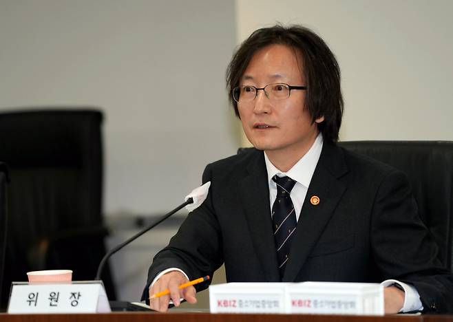 주병기 공정거래위원장이 지난 18일 서울 중소기업중앙회에서 중소기업인과의 현장 소통 간담회를 열고 있다. /연합뉴스