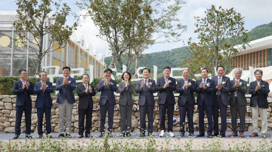 국립정원문화원 개원식. 한국수목원정원관리원 제공