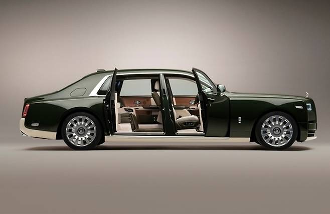 롤스로이스 팬텀의 코치도어 [사진출처=롤스로이스]