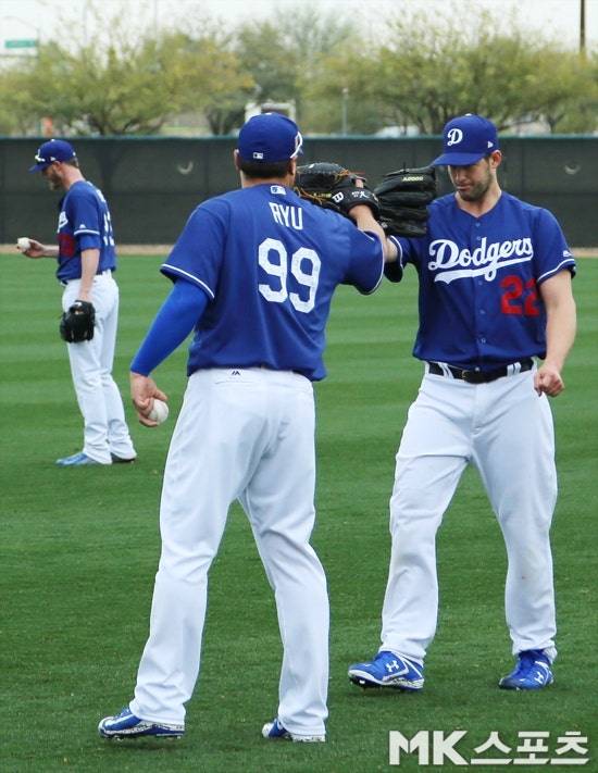 류현진과 커쇼. 사진=김재호 특파원