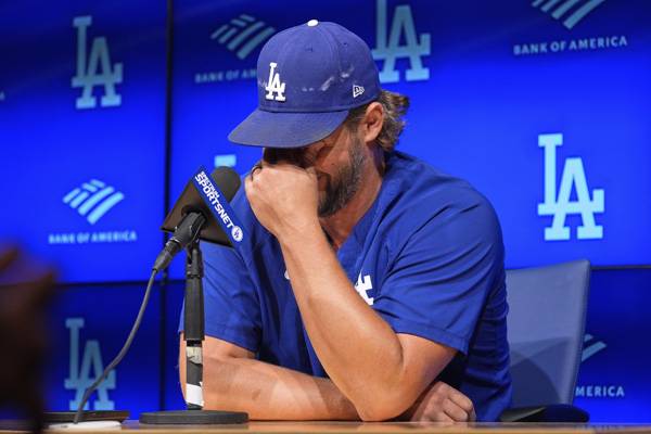 20일 경기 후 공식 인터뷰에 나선 커쇼. 사진=Getty Images/AFP= 연합뉴스 제공