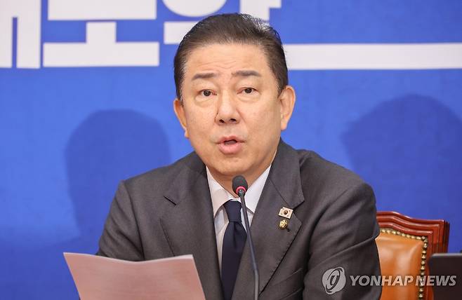 김병기 원내대표 (서울=연합뉴스) 황광모 기자 = 더불어민주당 김병기 원내대표가 19일 국회에서 열린 최고위원회의에서 발언하고 있다. 2025.9.19 hkmpooh@yna.co.kr