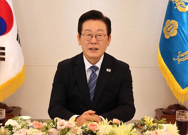 이재명 대통령이 지난 18일 용산 대통령실에서 열린 ‘자본시장 정상화, 새로운 도약의 시작-증권사 리서치센터장들과의 오찬 간담회’에서 모두발언을 하고 있다. 대통령실사진기자단