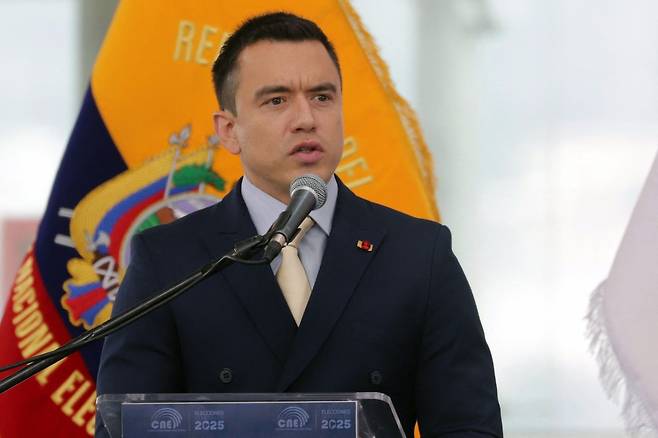 다니엘 노보아 에콰도르 대통령이 지난 5월15일(현지시간) 키토에서 열린 한 행사에서 연설하고 있다. AFP연합뉴스