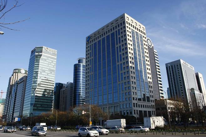 발행어음 인가를 두고 증권업계의 불안이 커지고 있다. 사진은 여의도 증권가. /사진=머니S