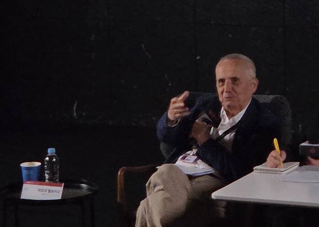 21일 오후 부산 해운대구 동서대학교-경남정보대학교 센텀캠퍼스 지하 1층 민석소극장에서 열린 '마스터 클래스: 마르코 벨로키오, 주먹의 영화'에 참석한 이탈리아를 대표하는 세계적인 거장 마르코 벨로키오 감독. 최영주 기자