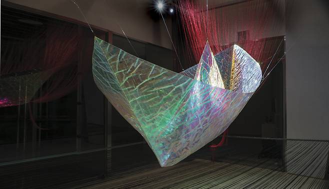 김선경作 ‘無와 有의 경계에서’